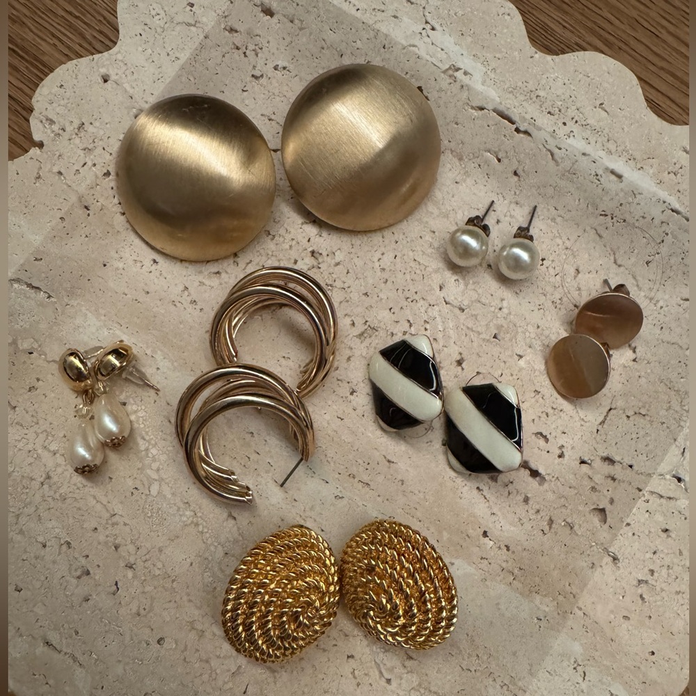 Vintage earring bundle